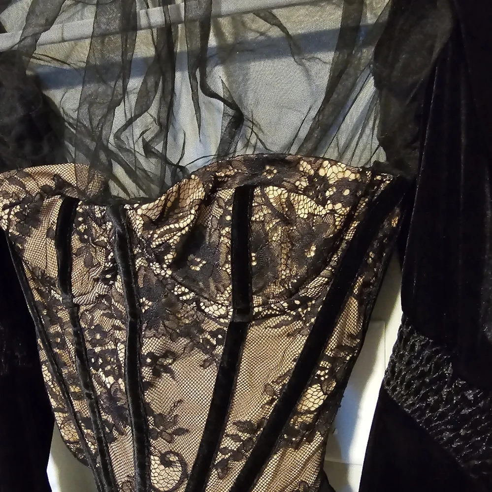 House Of CB Corset Body Suit - Picture 3 of 7